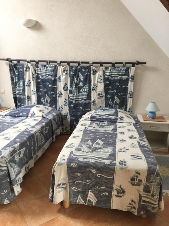 Bed and Breakfast Domaine Du Lesty Ambon Zewnętrze zdjęcie